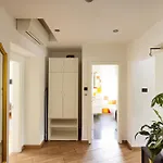 Large Two Bedroom Family App - Free Parking Apartament Lublana