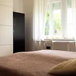 Apartament Large Two Bedroom Family App - Free Parking *