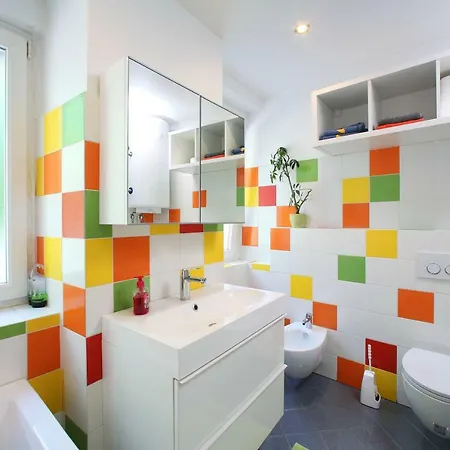 Large Two Bedroom Family App - Free Parking * Ljubljana