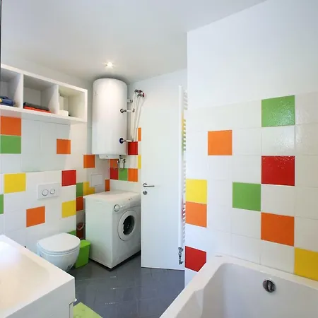 Large Two Bedroom Family App - Free Parking Ljubljana