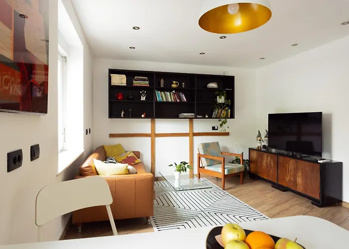 Large Two Bedroom Family App - Free Parking * Ljubljana