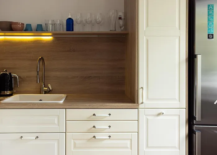 Large Two Bedroom Family App - Free Parking Διαμέρισμα *